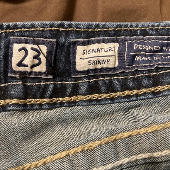 Miss Me Jeans - Picture 7 of 8